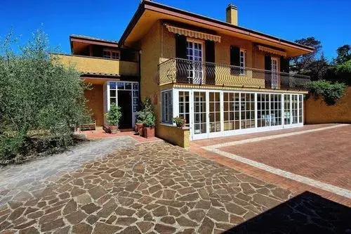 Villa Peruzzi Exclusive 2016
