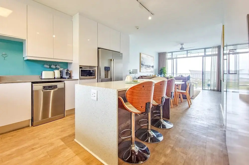 Two Bed Green Point Ocean View