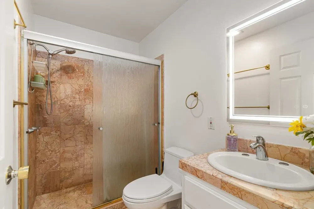 @ Marbella Lane - Vibrant 5BR Home in Daly City