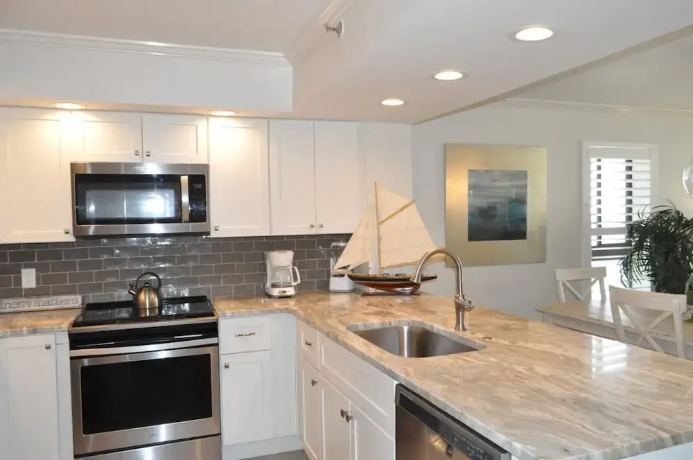 Beachside Two 4330 flr13 2BR 2BA 6