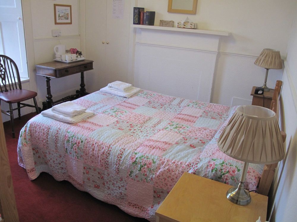 Emmaus Guest House Edinburgh