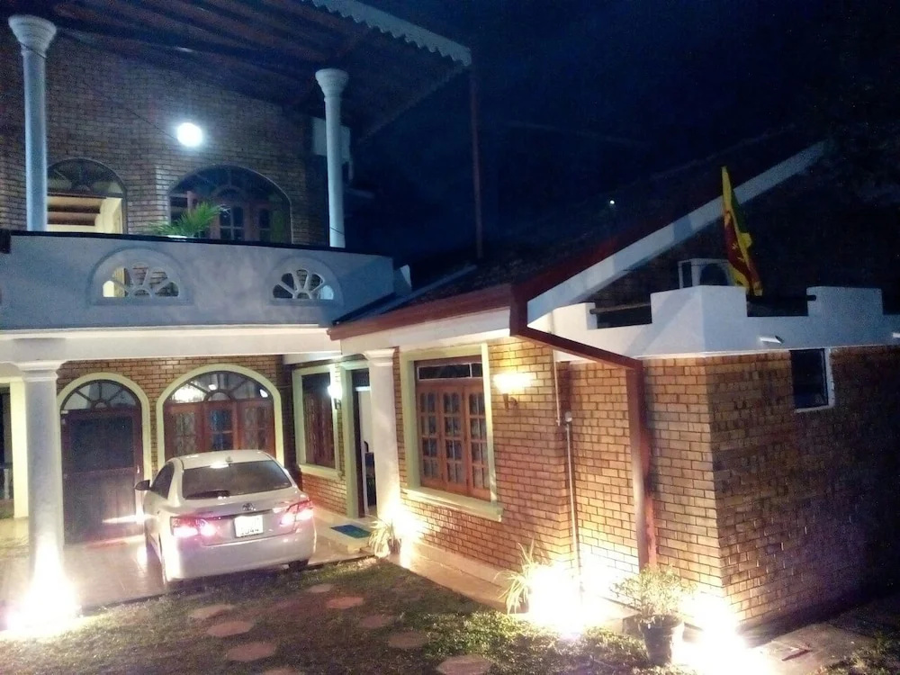 Villa De Rosh