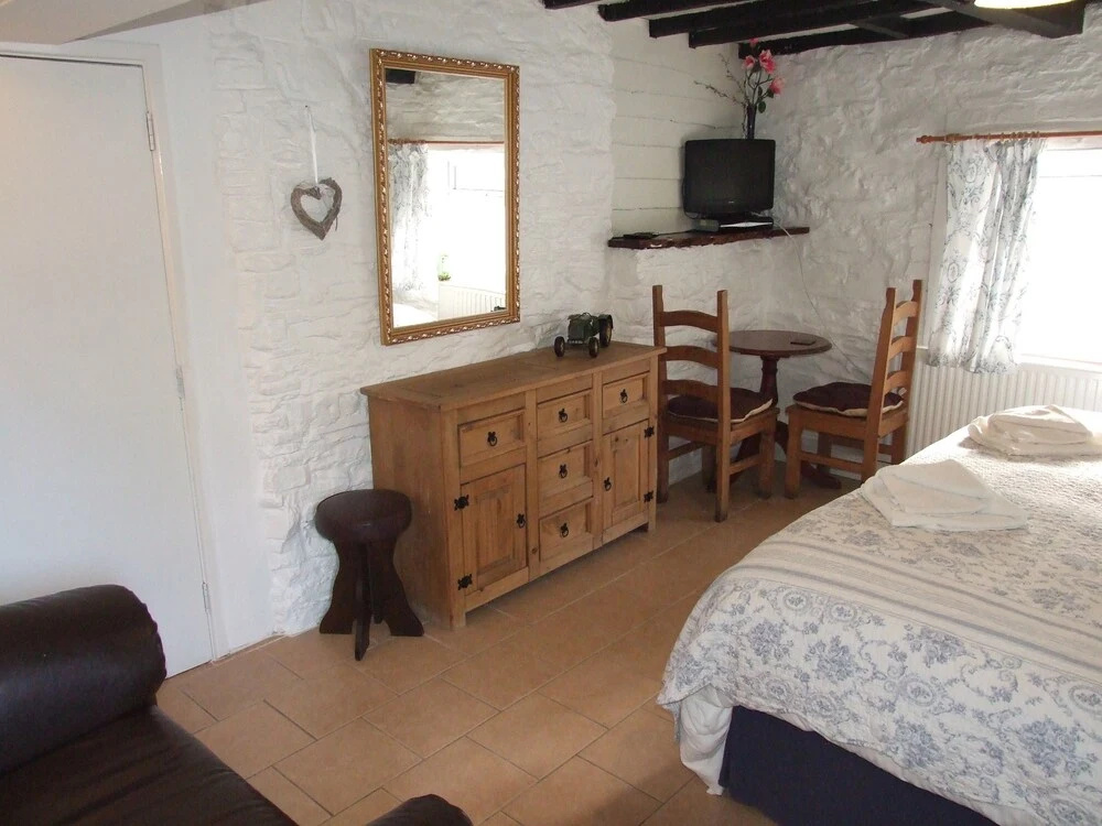Llew Coch B&B formerly The Red Lion inn