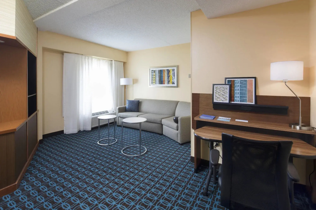 SpringHill Suites by Marriott Newark International Airport
