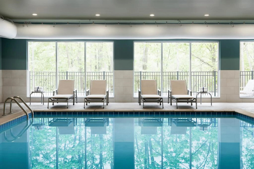 Holiday Inn Express & Suites - Bardstown by IHG