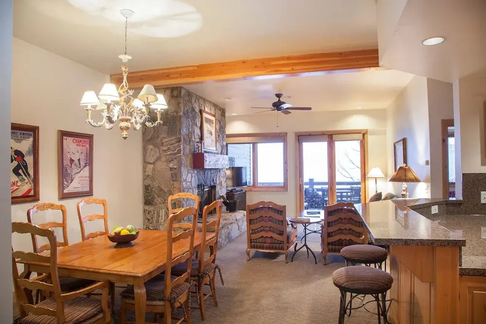 Trail's End Lodge at Deer Valley Resort - Two Bedroom Residence with Spa #405 2 Condo