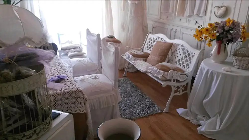 Lunartista Bed & Breakfast