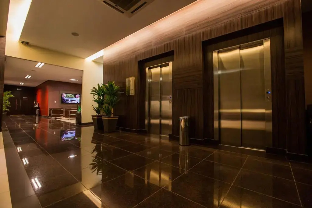 Golden Plaza Hotel