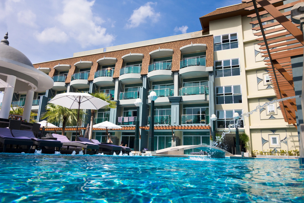 Ramaburin Resort Patong - SHA Extra Plus
