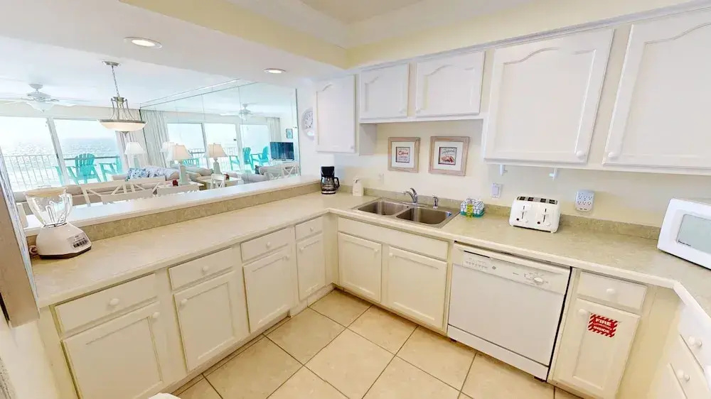 Beach House 602a 2 Bedroom Condo
