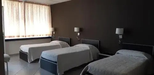 Hotel Saturday