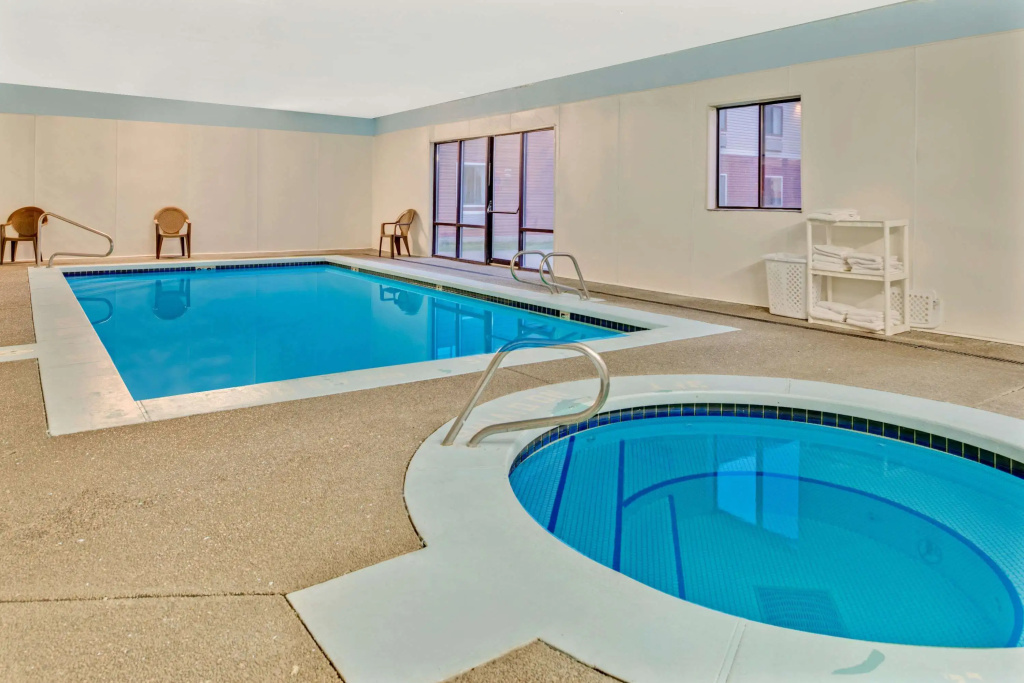 Super 8 by Wyndham Spokane/West