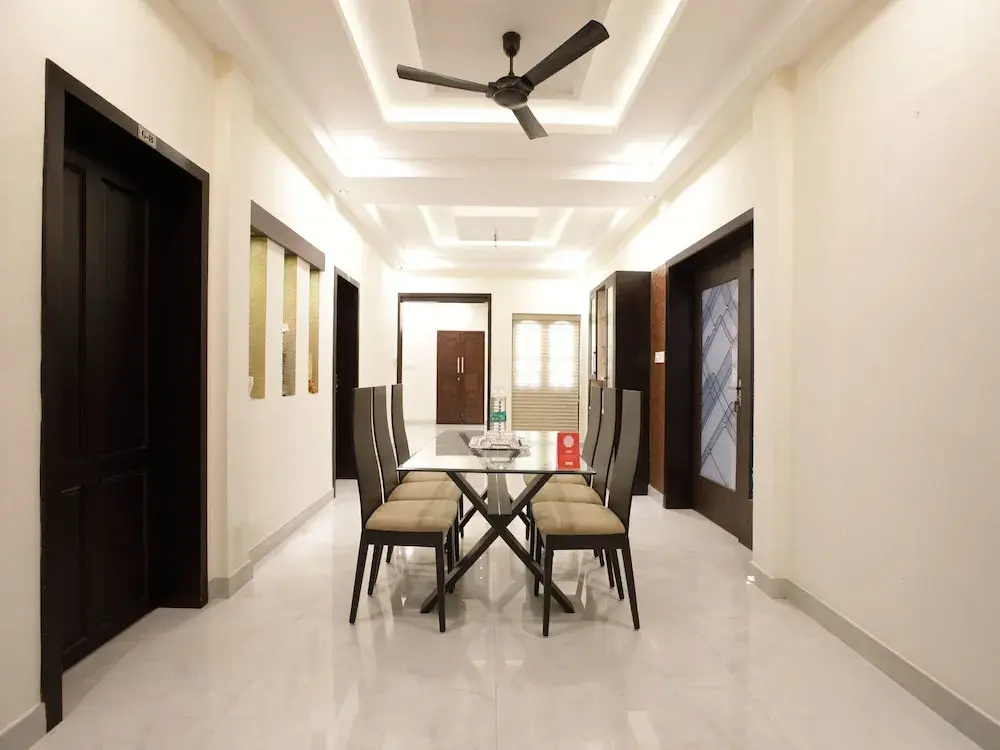 OYO 13659 Home Modern 2 BHK Edapally