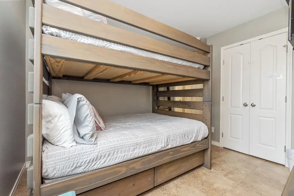 Latitude Adjustment - Private Pool Elevator!