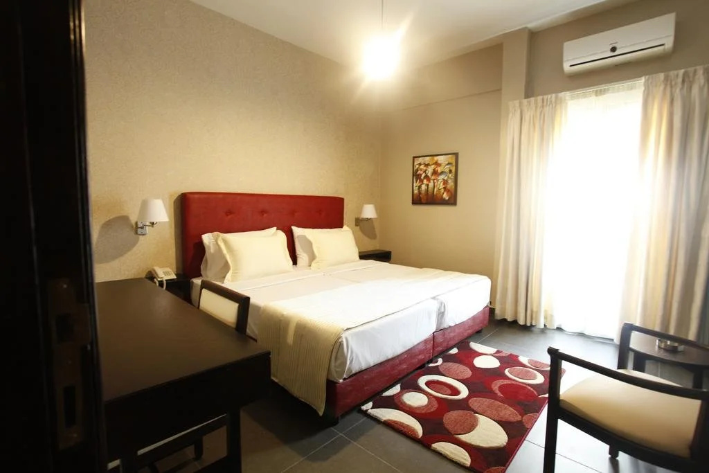 Al Jamila Suites