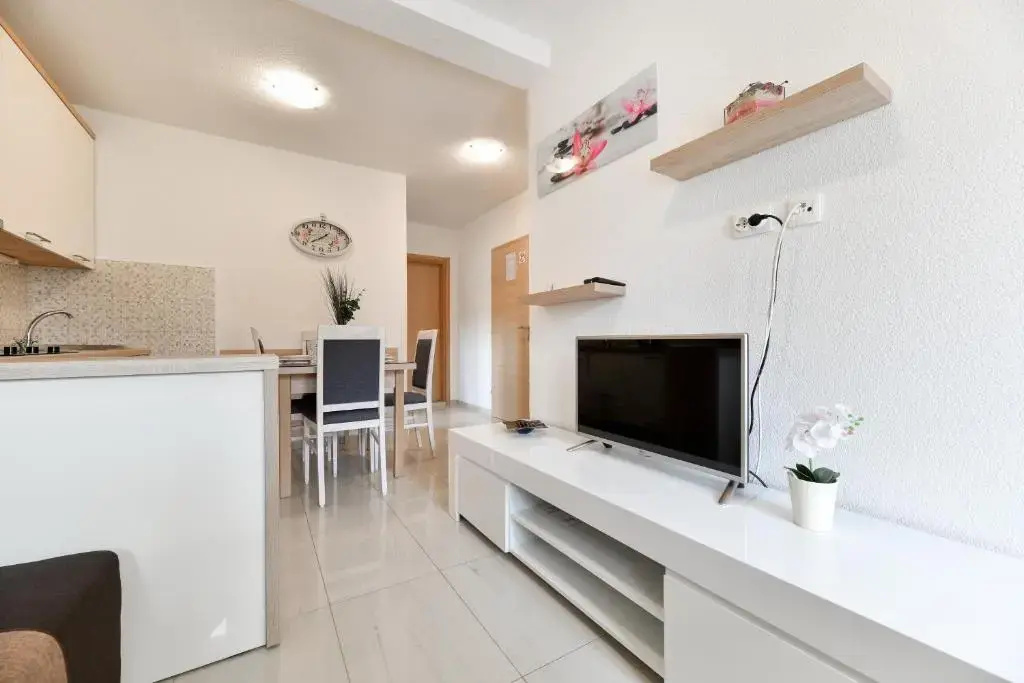 Apartments Diora