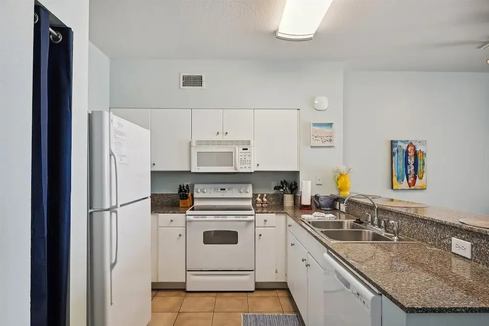 Shores Of Panama 1621-16th Flr 2 Bdrm . 2 Bedroom Condo by RedAwning