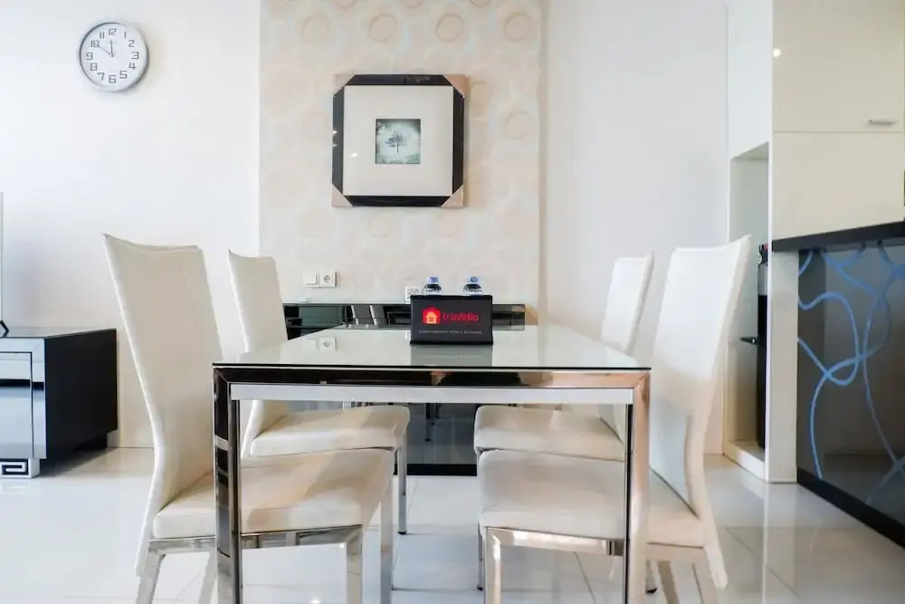 Exclusive 2BR The Via & The Vue Apartment Ciputra World By Travelio