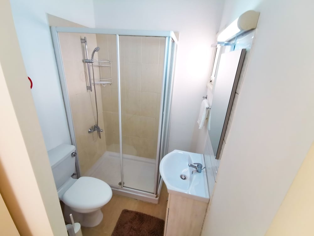Off Course Seaview Apartment