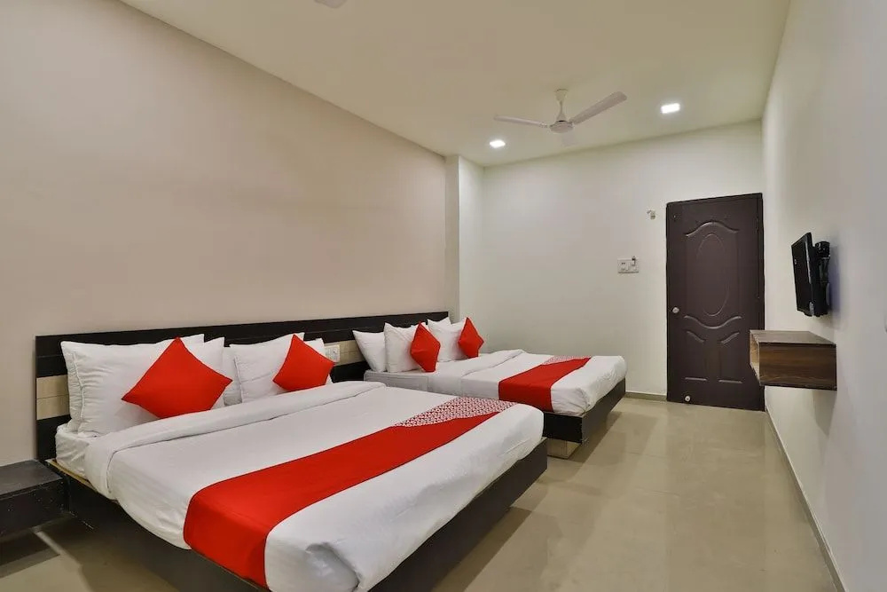 OYO Flagship 30791 Hotel Shagun