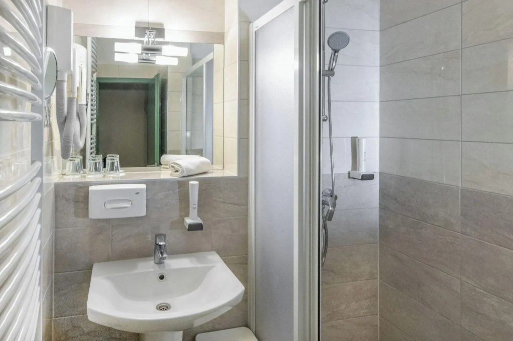 Corvin Hotel Budapest Corvin Wing