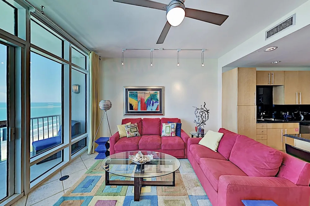 Luxury Sapphire With Gulf Views 3 Bedroom Condo
