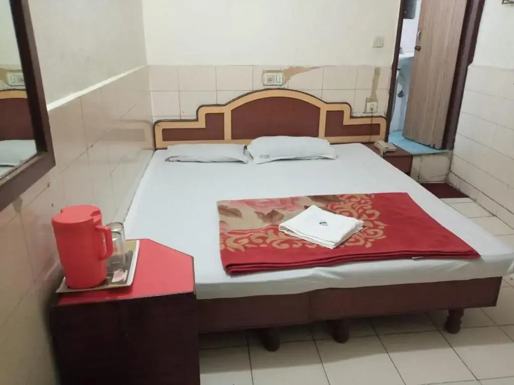 Hotel Shivam Palace BY WB Inn
