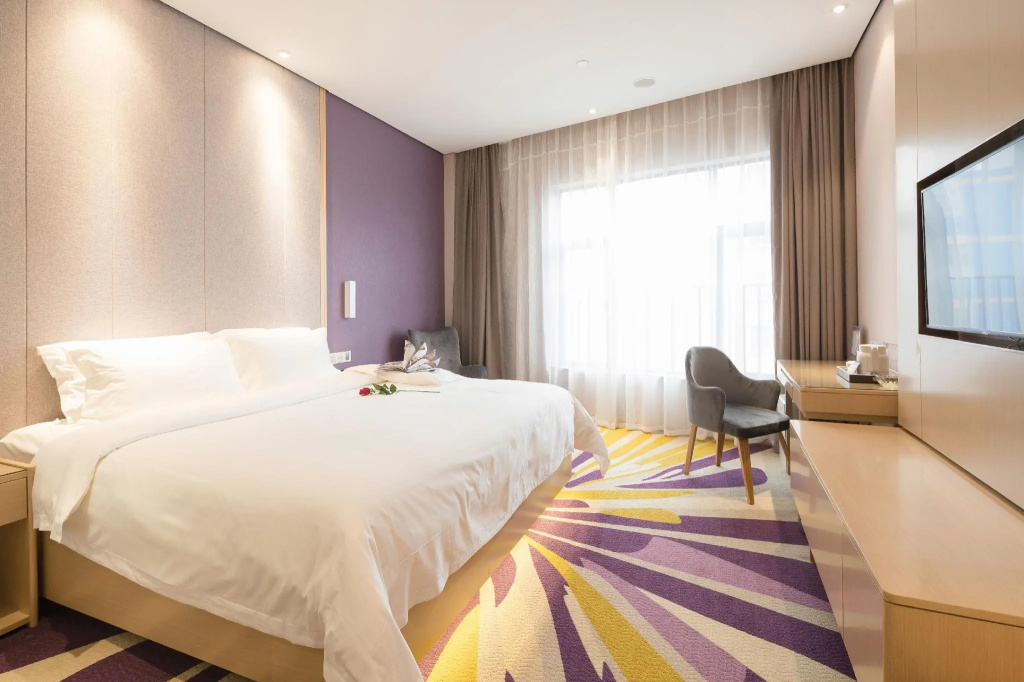 Lavande Hotels·Dayun Center Hengang Metro Station Shenzhen