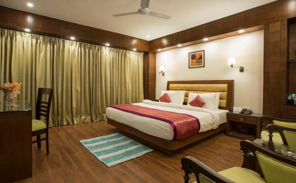 Perfectstayz Premium The Pride at mall road