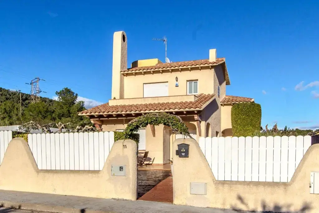 Casa Montse Barà
