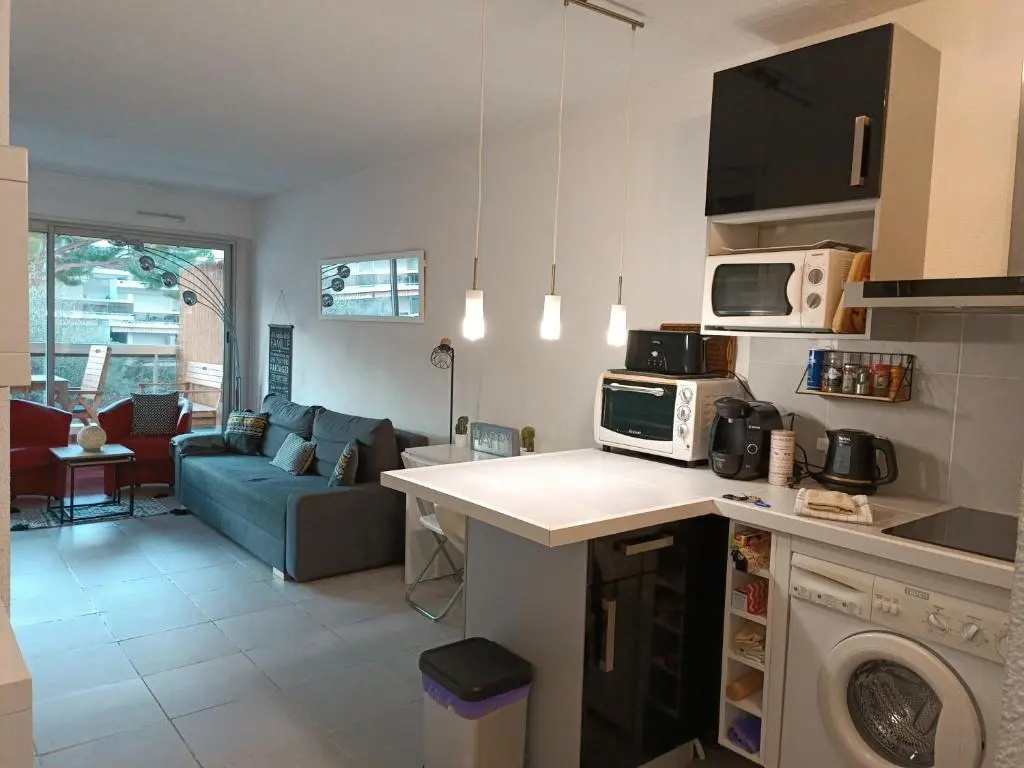 Le Corinthe studio apartment