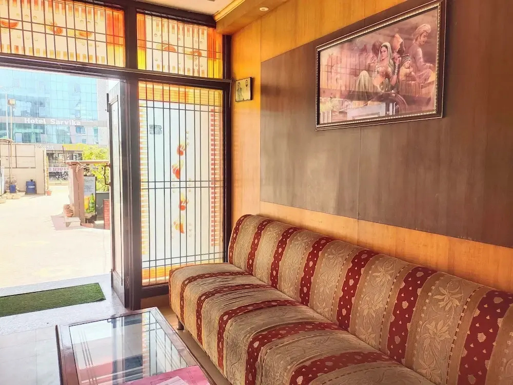 Hotel Maharani Resort & Bar near Jaipur Airport