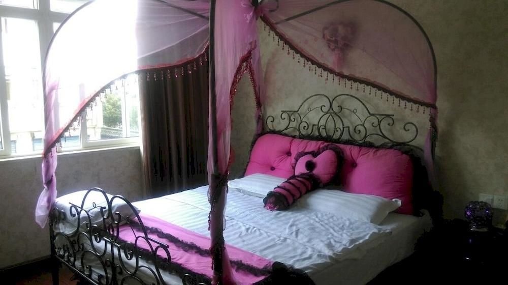 One-in-hundred Theme Hotel- Wuzhen Town
