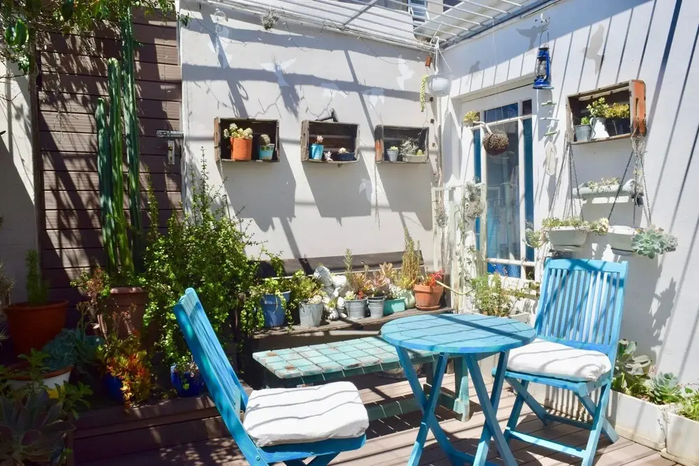 2 Bedroom Home With Private Garden