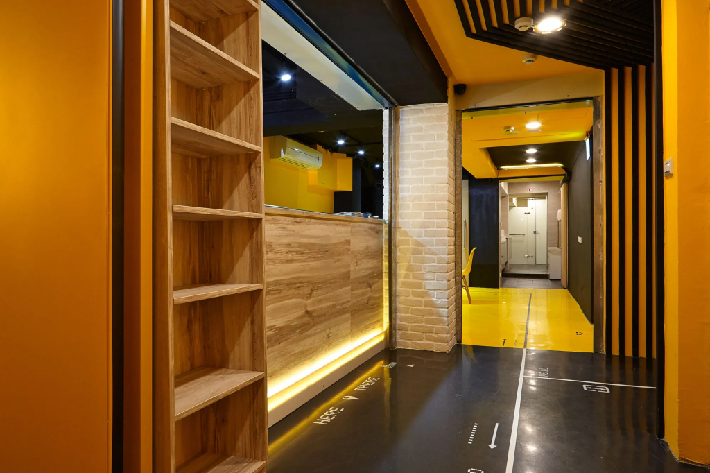 Here x There Hostel Taipei Station