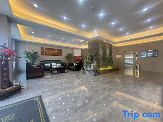 Lishu County Yifei Business Hotel