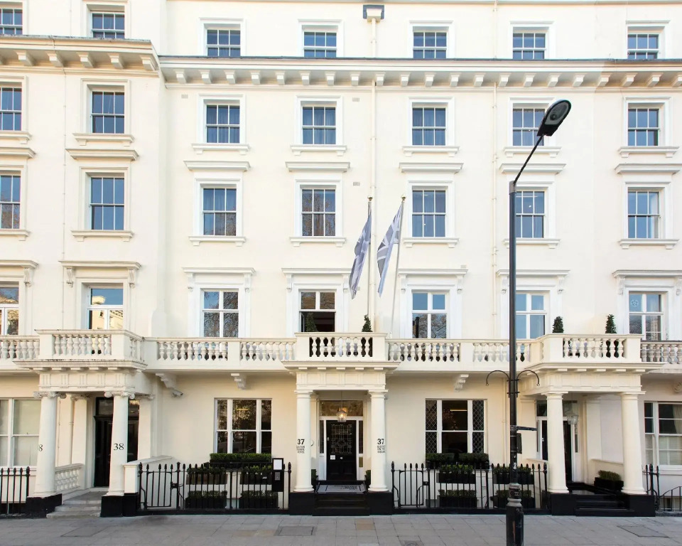 Eccleston Square Hotel