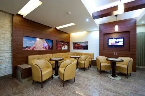 Hotel 365