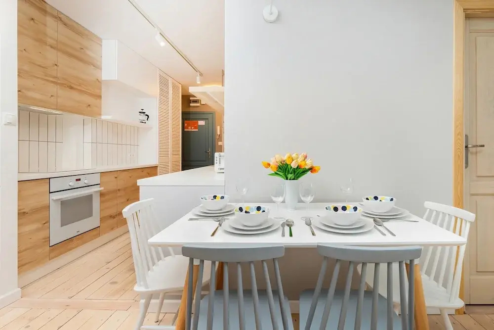 Kraszewskiego Apartment by Renters