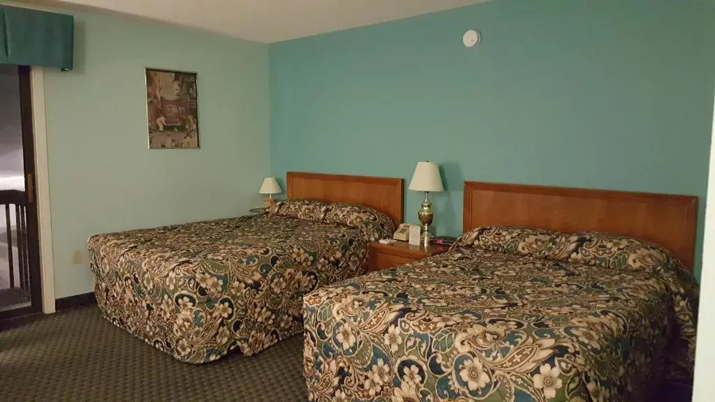 Cascades Lodge