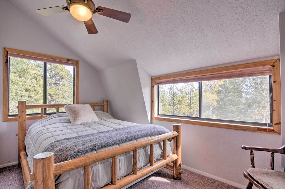 Duck Creek Village Cabin with Deck on Half Acre