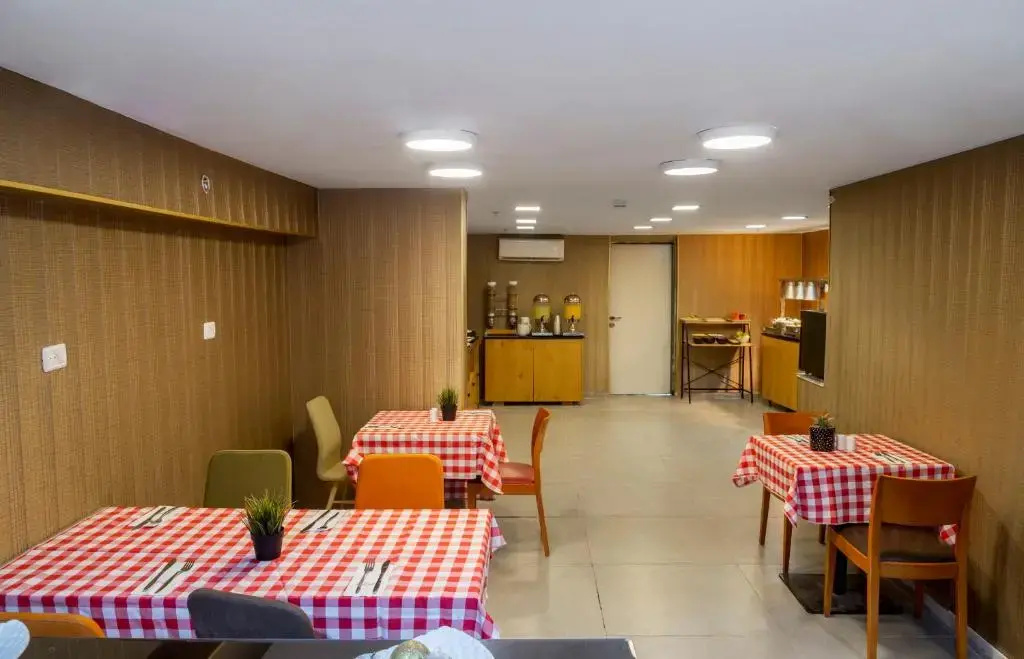 Lago Hotel