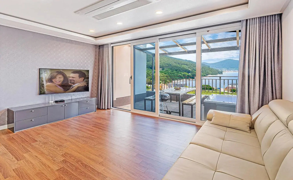 Clover spa pension