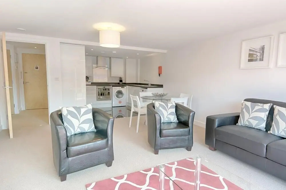 Roomspace Apartments -Bradley Court