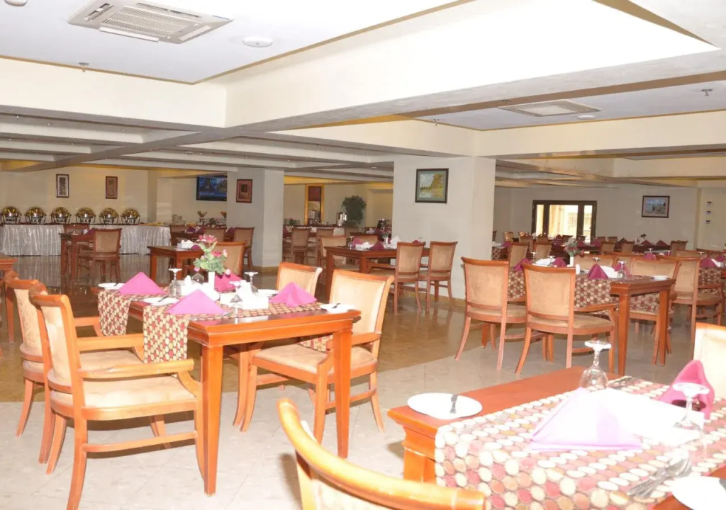 Al Reef International Hotel