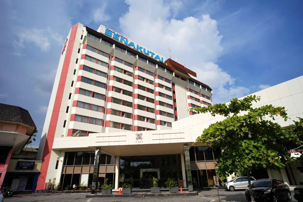 Benakutai Hotel and Apartemen