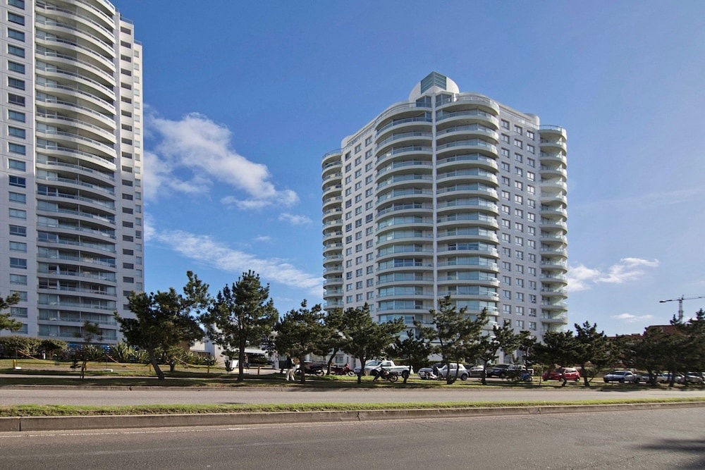 Oceana Suites Ocean Drive