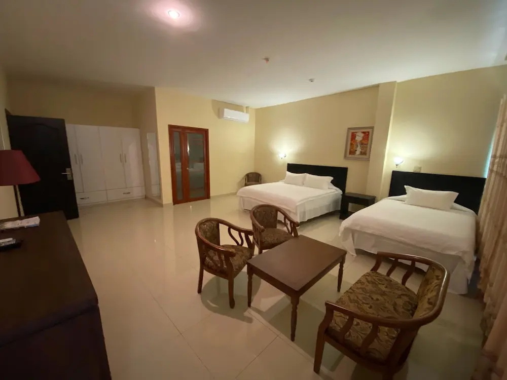 Hotel F Sur Inn