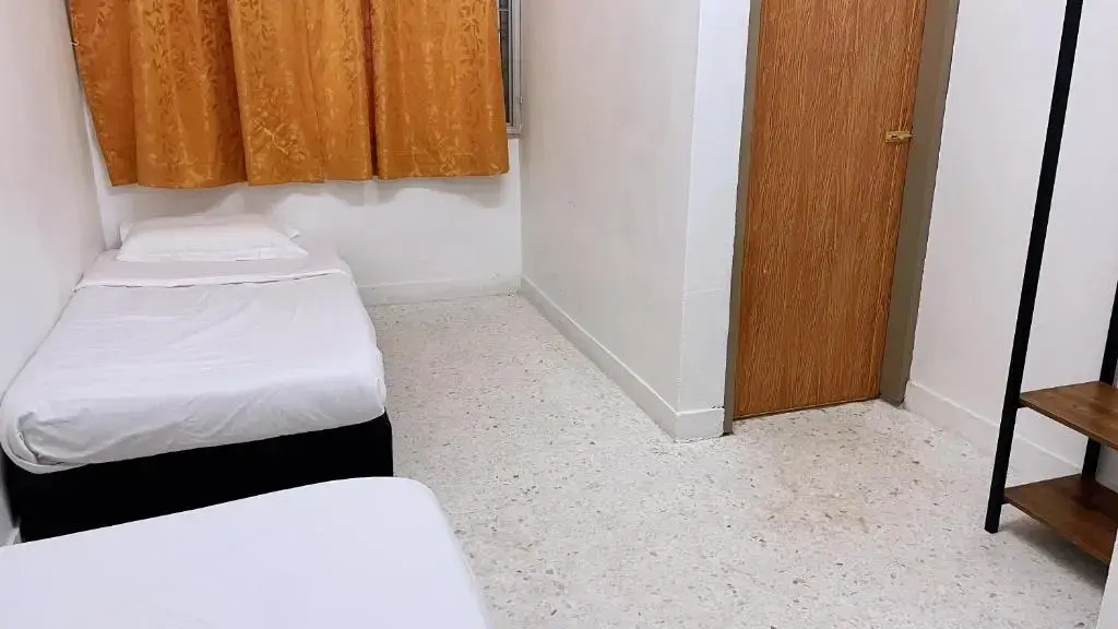 Cameron Magpie House