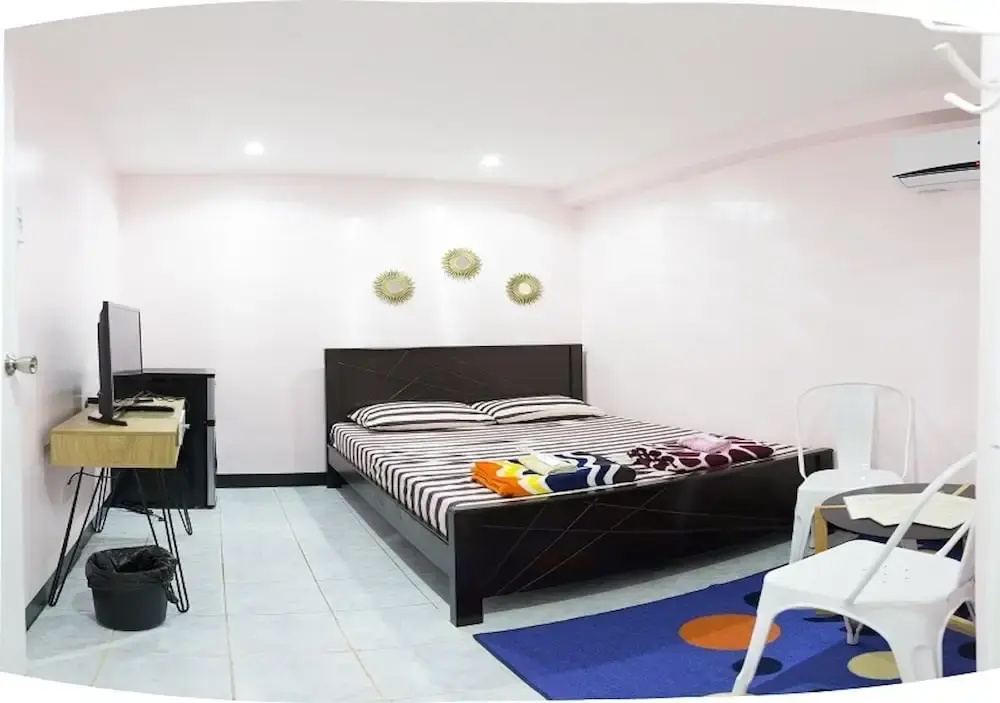 In & Out Guest House